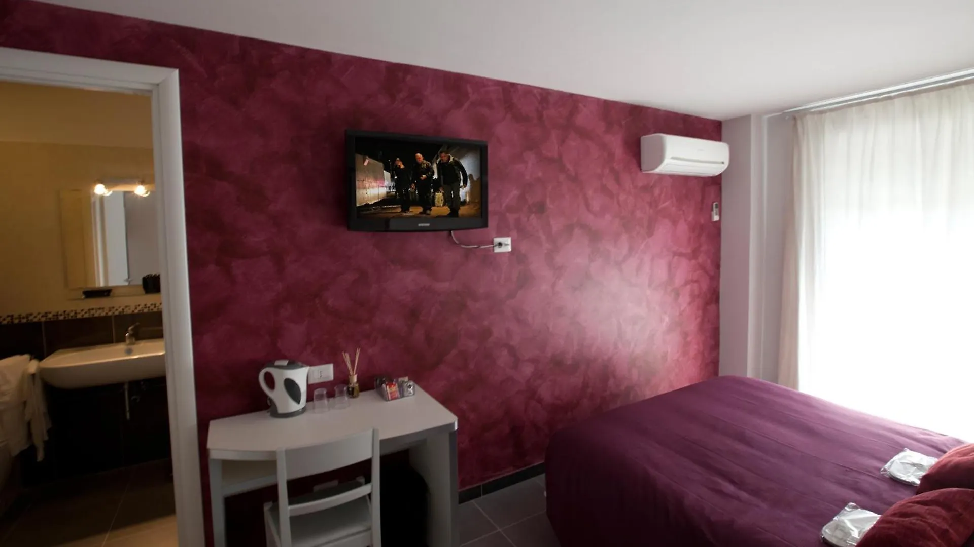 Heart Of Rome Rooms