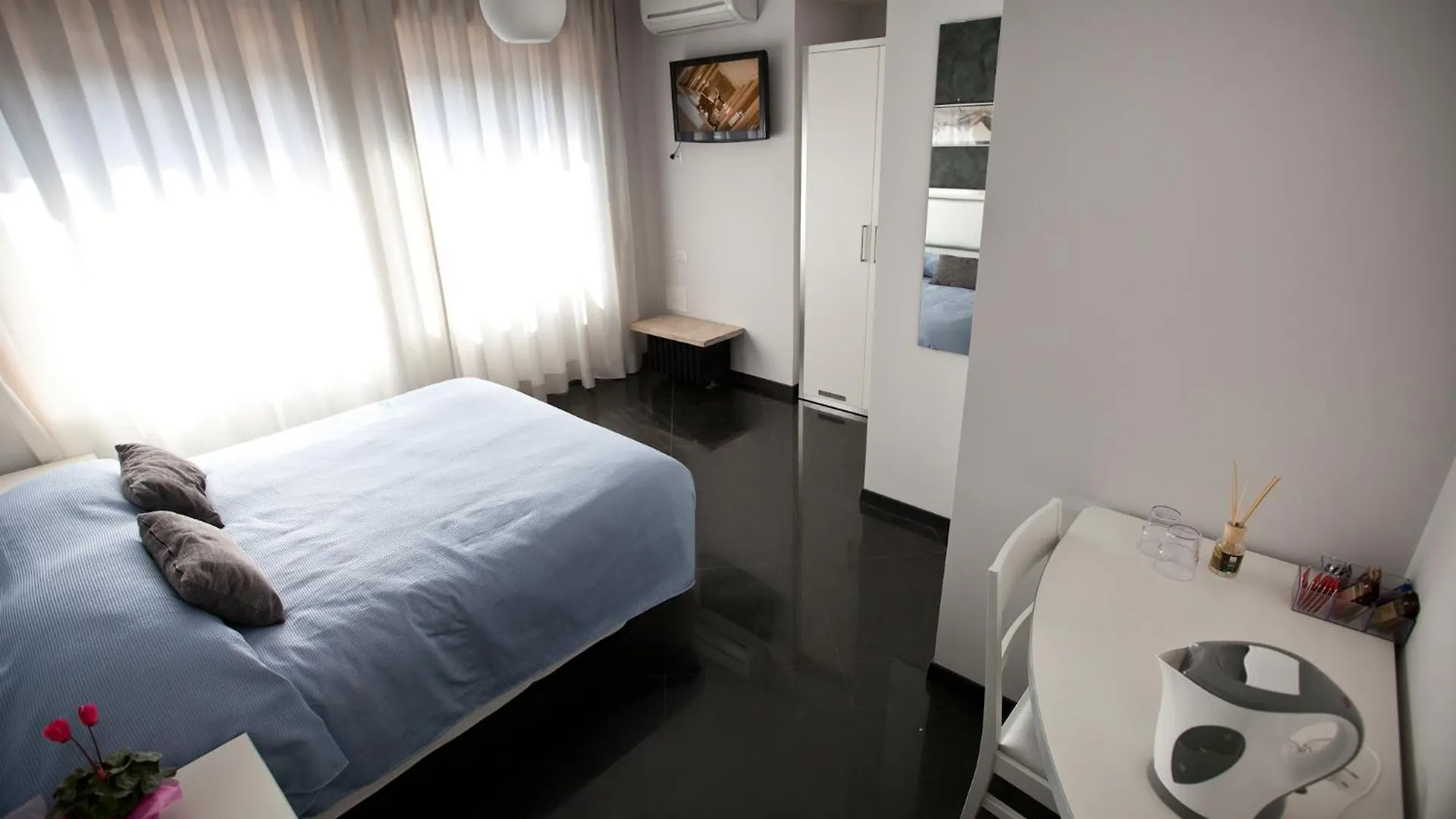 Heart Of Rome Rooms Italy