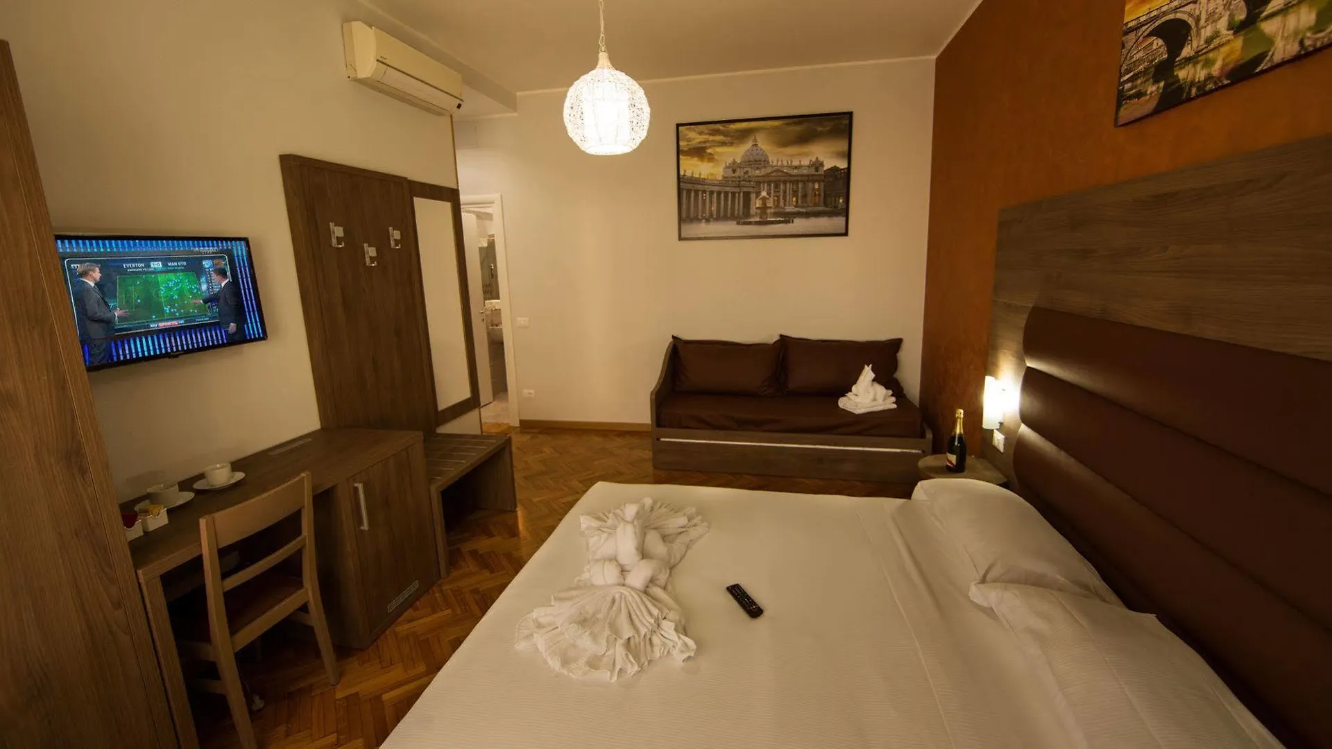 Heart Of Rome Rooms Bed & Breakfast