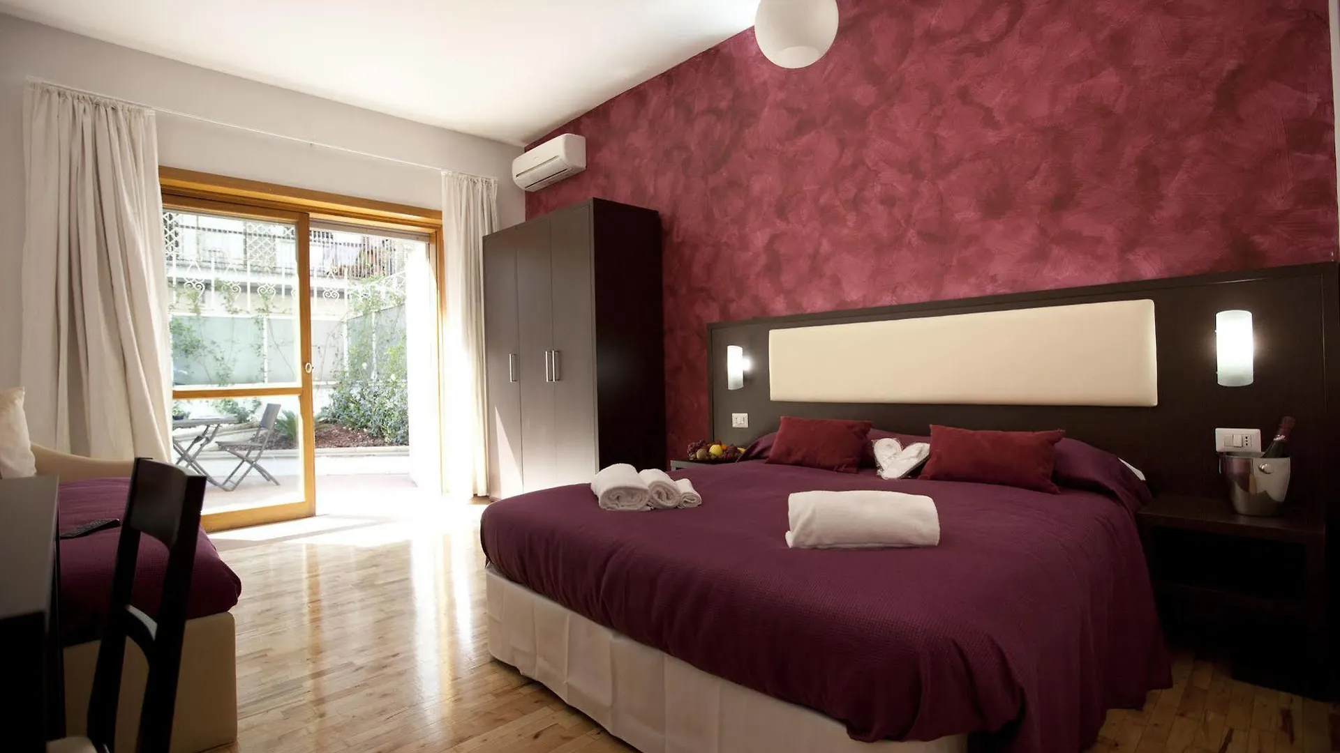 Heart Of Rome Rooms